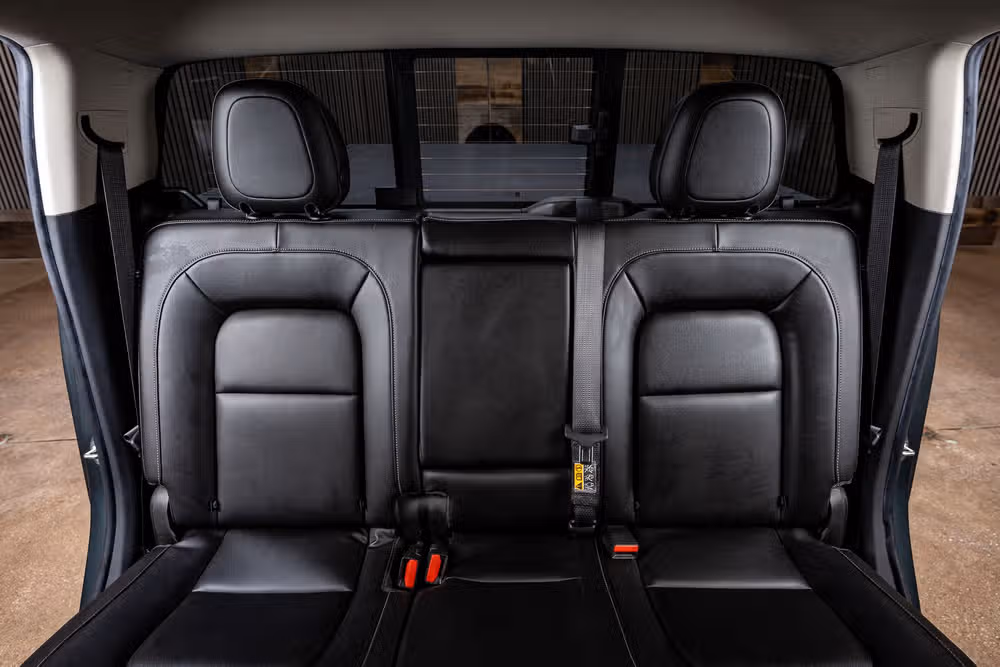 2017 GMC Canyon SLT Crew Cab Image 33