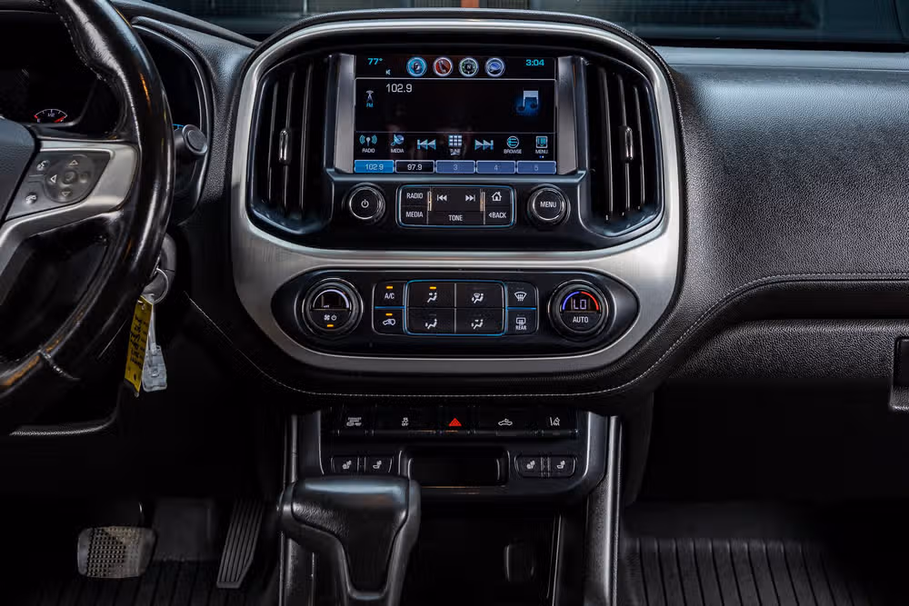 2017 GMC Canyon SLT Crew Cab Image 22