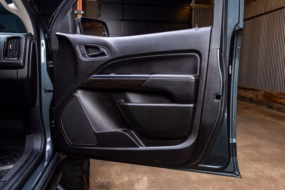 2017 GMC Canyon SLT Crew Cab Image 35