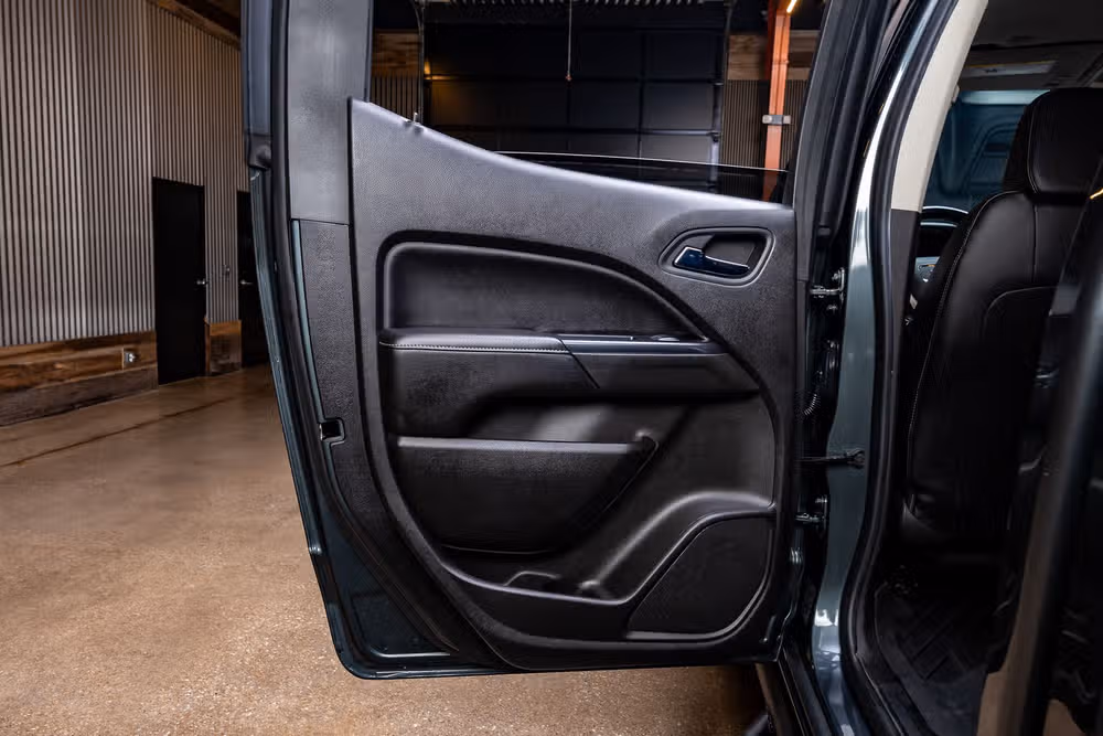 2017 GMC Canyon SLT Crew Cab Image 36