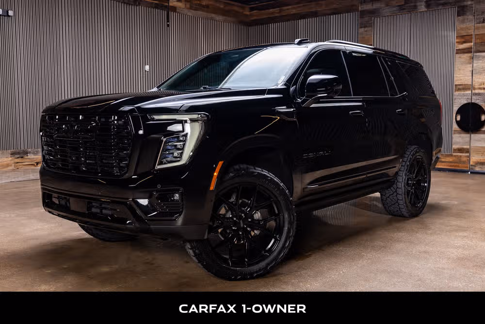 2025 GMC Yukon Denali Ultimate Image 5