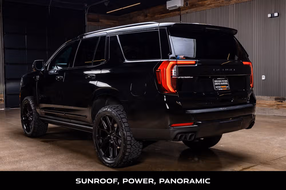 2025 GMC Yukon Denali Ultimate Image 7
