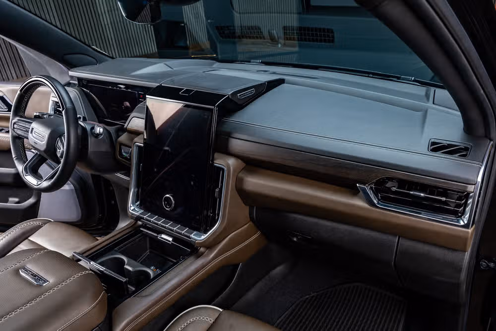 2025 GMC Yukon Denali Ultimate Image 18