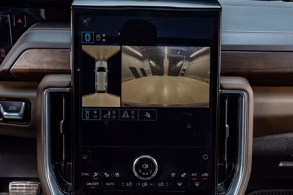2025 GMC Yukon Denali Ultimate Image 26