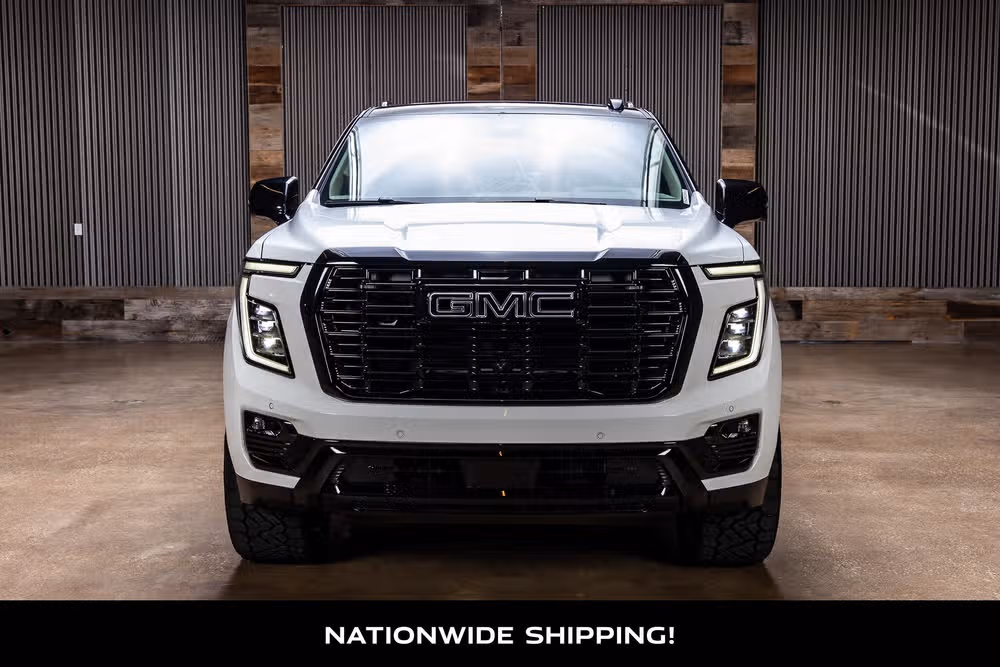 2026 GMC Yukon Denali Image 4