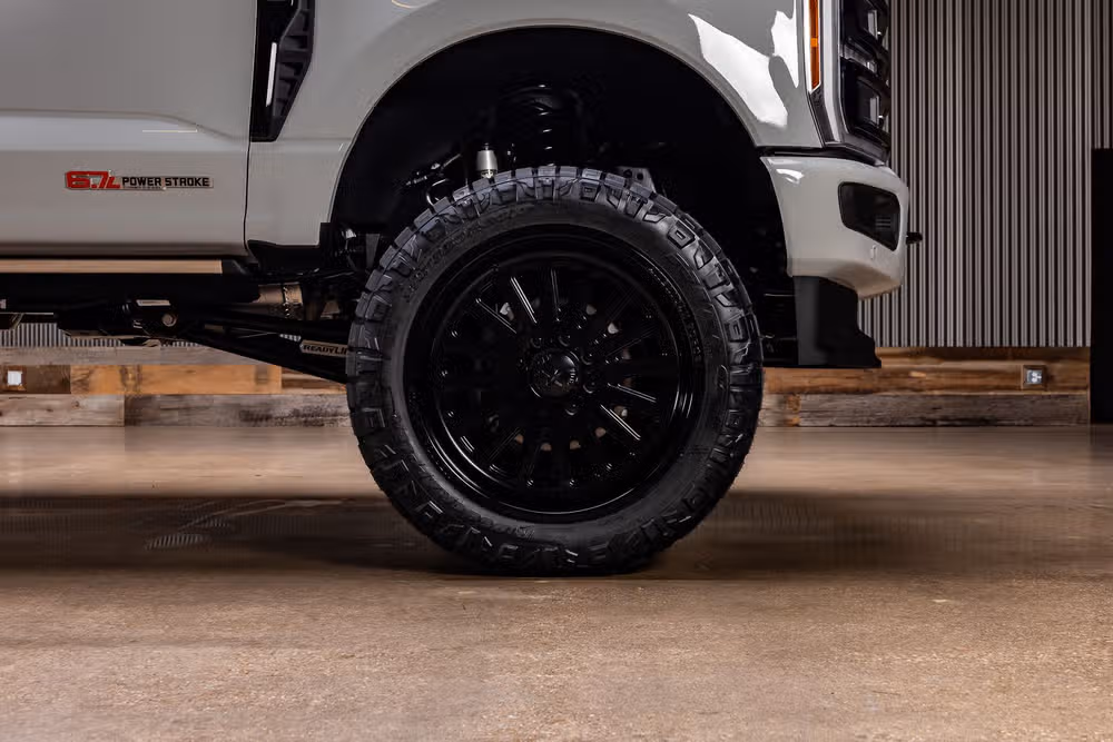 2026 Ford F-250 Super Duty Platinum Crew Cab Image 12