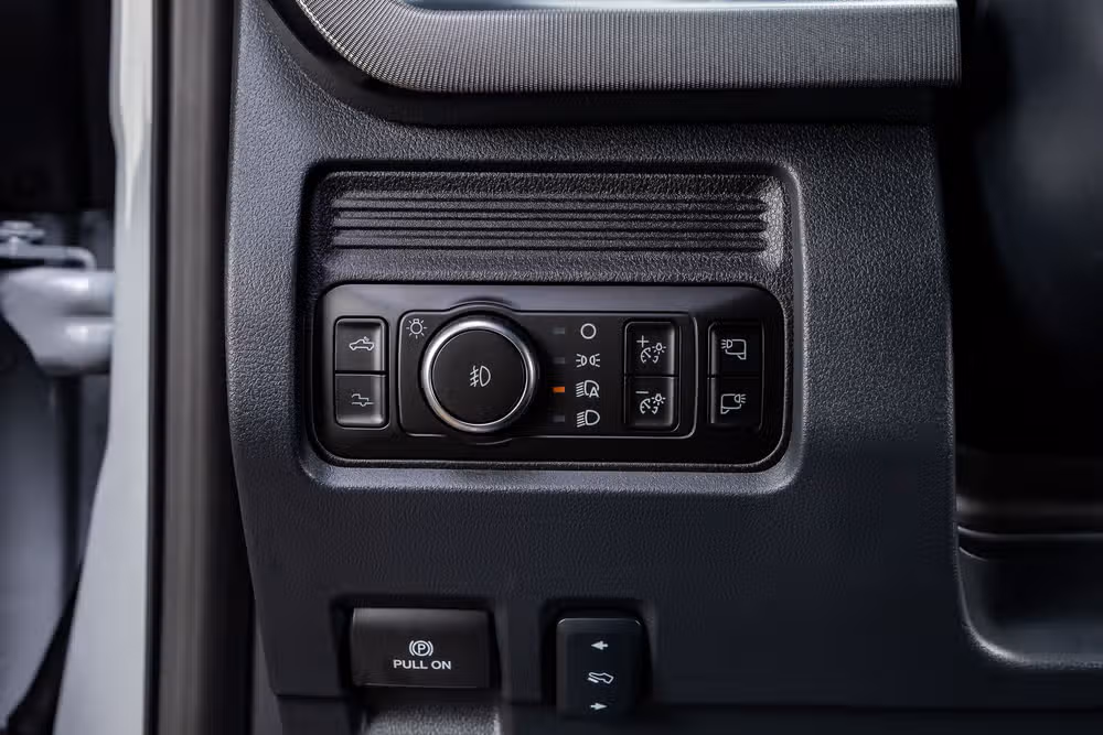 2026 Ford F-250 Super Duty Platinum Crew Cab Image 22