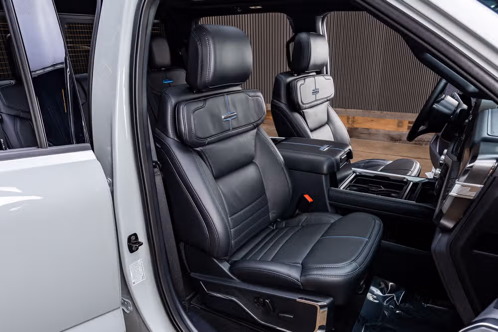 2026 Ford F-250 Super Duty Platinum Crew Cab Image 33