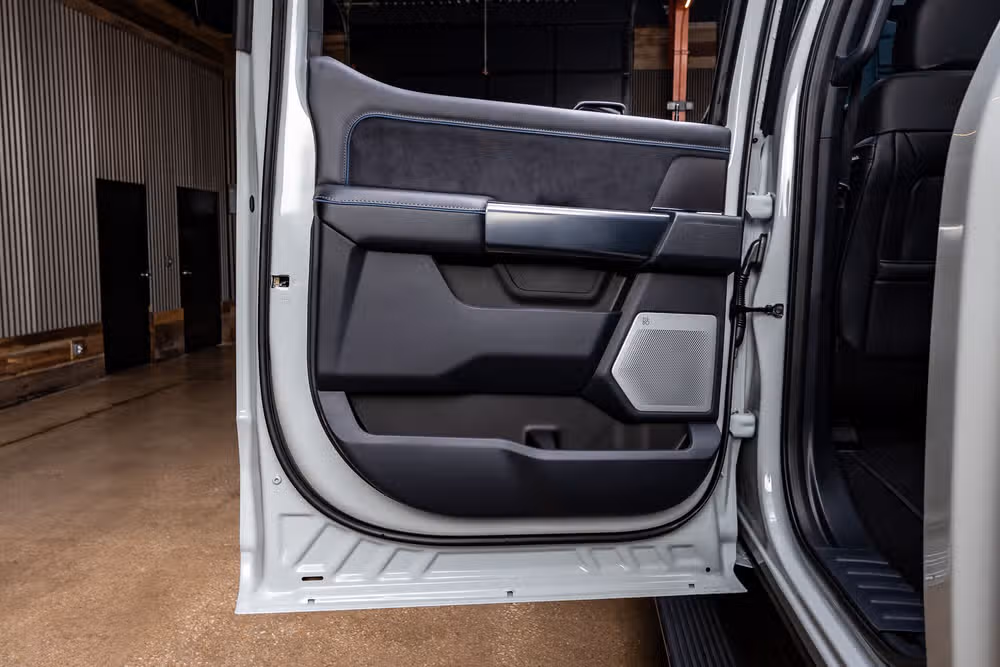 2026 Ford F-250 Super Duty Platinum Crew Cab Image 40