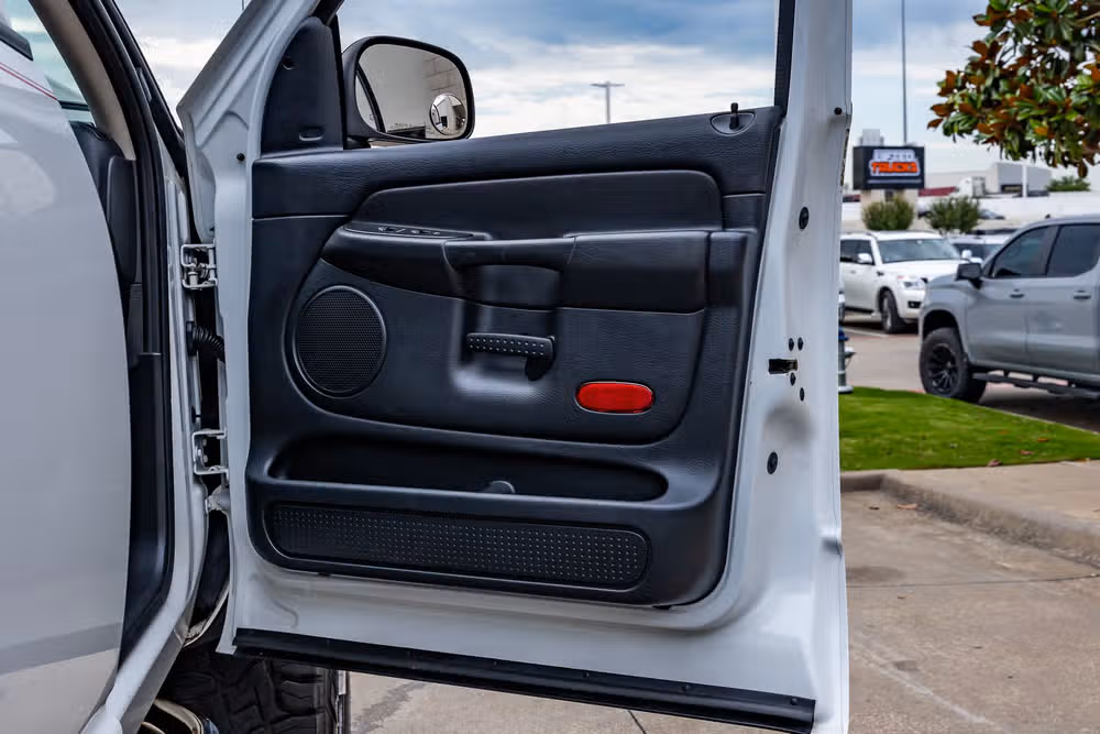 2003 Dodge Ram 2500 ST Quad Cab Image 32