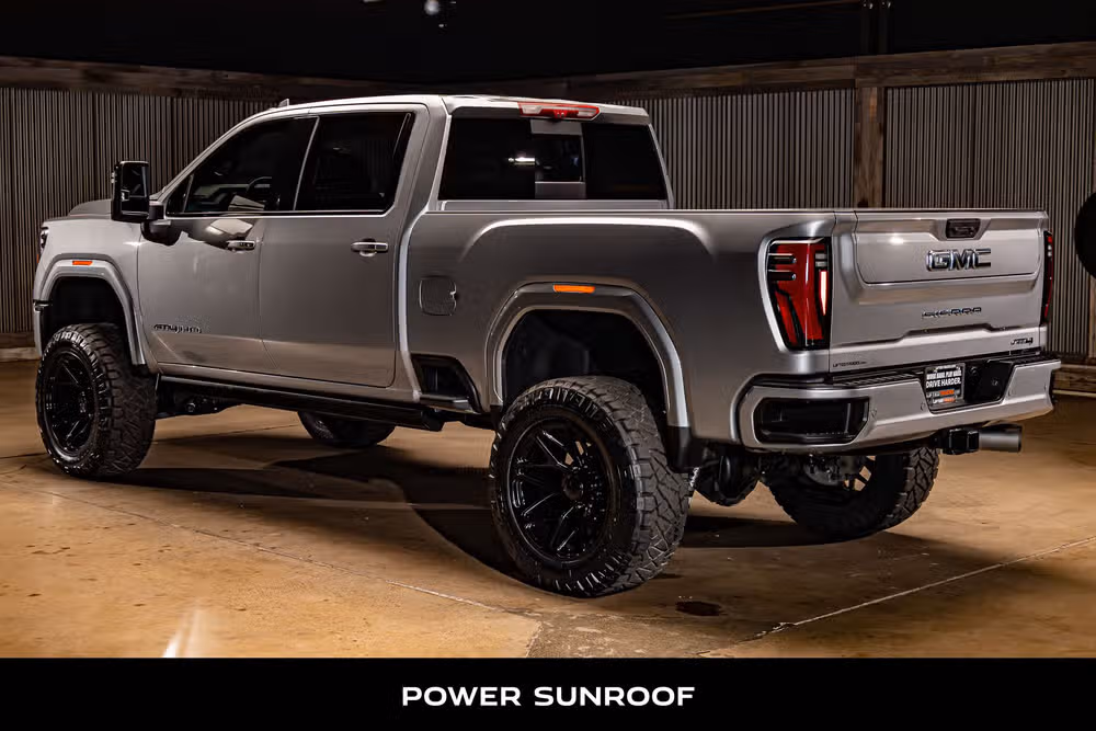 2026 GMC Sierra 2500HD AT4 Crew Cab Image 7