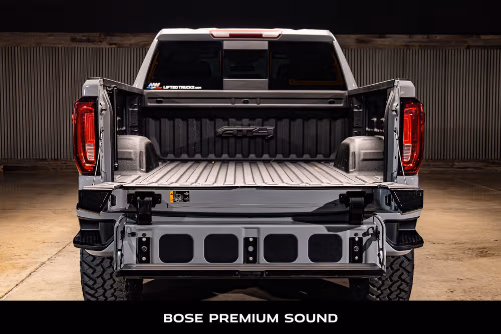 2024 GMC Sierra 1500 AT4 Crew Cab Image 8