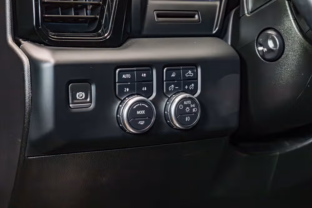 2024 GMC Sierra 1500 AT4 Crew Cab Image 21