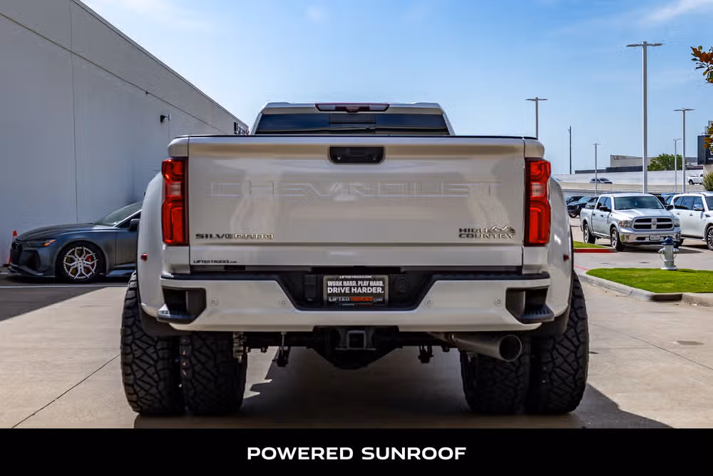 2021 Chevrolet Silverado 3500HD High Country Crew Cab Image 8