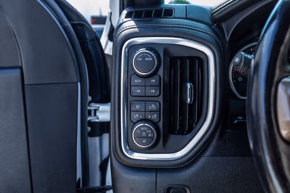 2021 Chevrolet Silverado 3500HD High Country Crew Cab Image 22