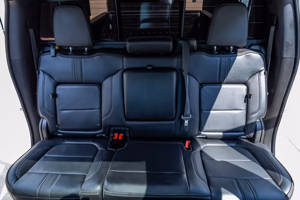 2021 Chevrolet Silverado 3500HD High Country Crew Cab Image 36