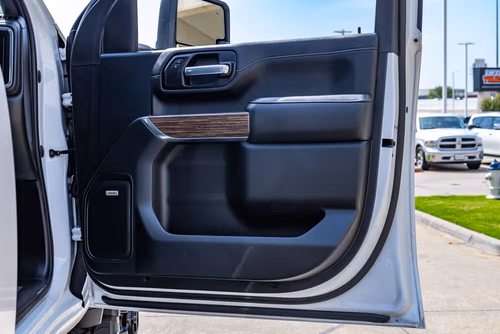 2021 Chevrolet Silverado 3500HD High Country Crew Cab Image 38