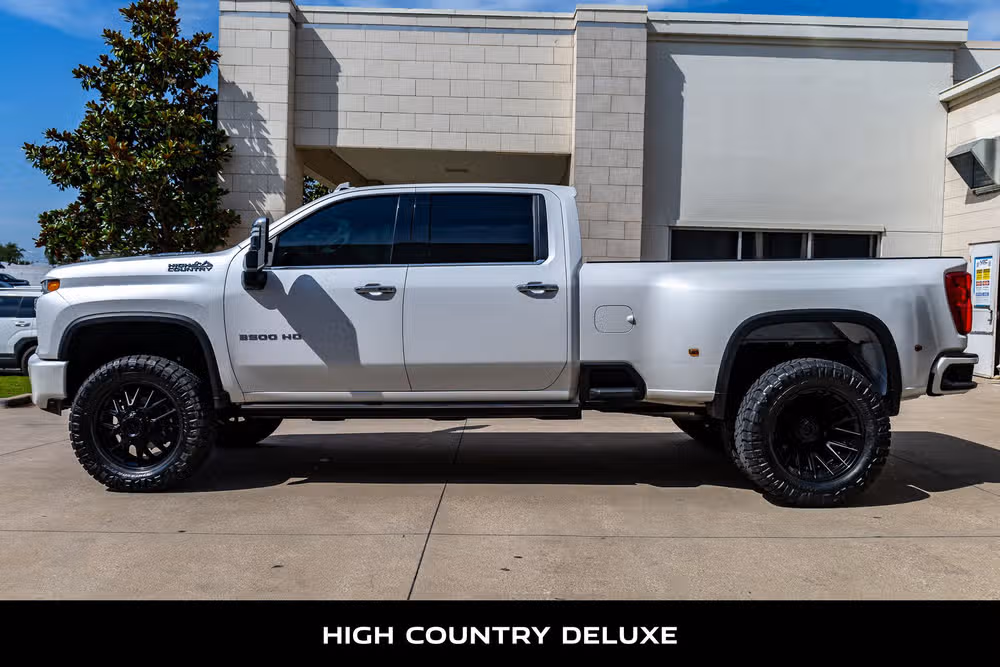 2021 Chevrolet Silverado 3500HD High Country Crew Cab Image 6