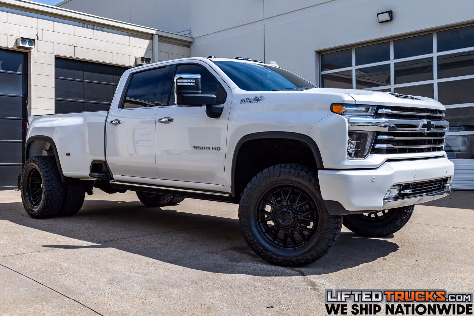 2021 Chevrolet Silverado 3500HD High Country Crew Cab Image 1