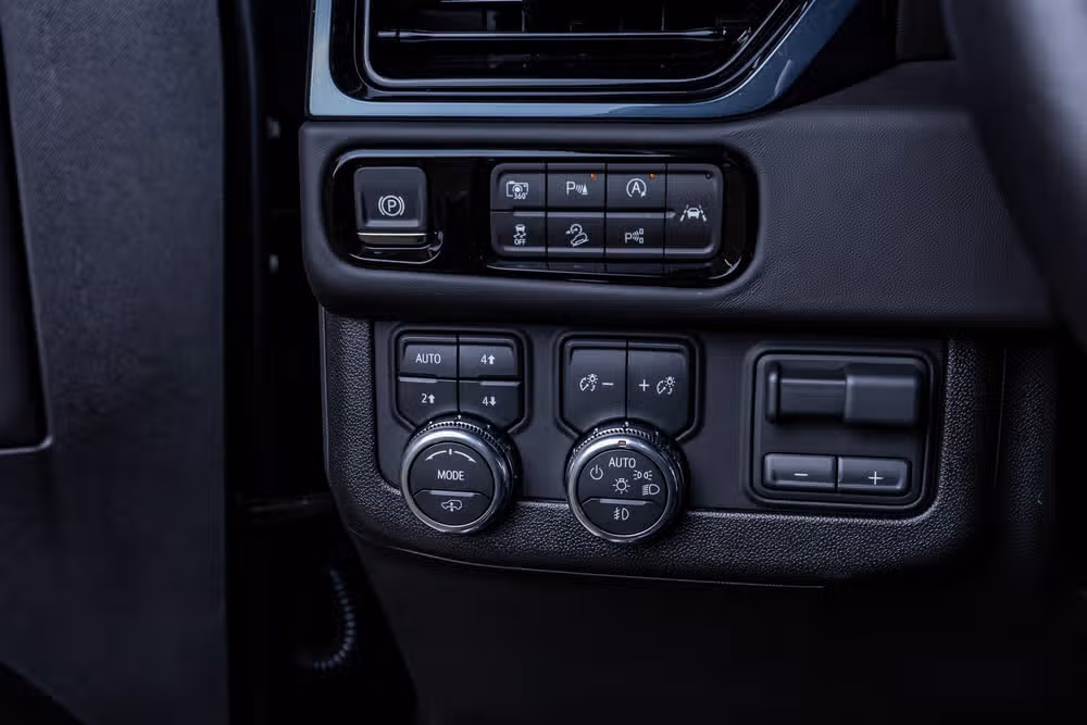 2026 GMC Yukon AT4 Ultimate Image 22