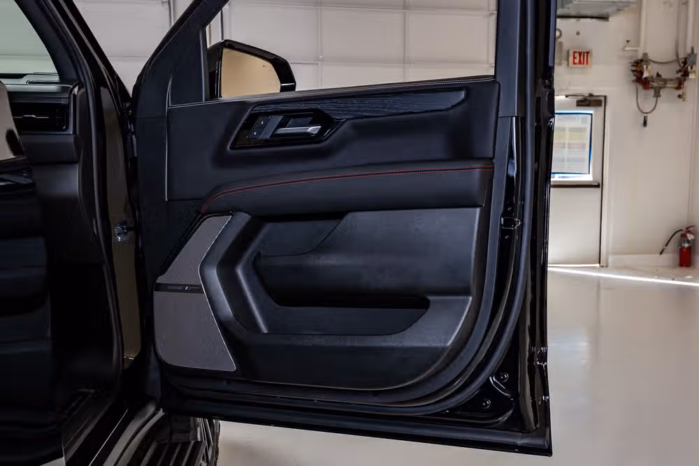 2026 GMC Yukon AT4 Ultimate Image 40