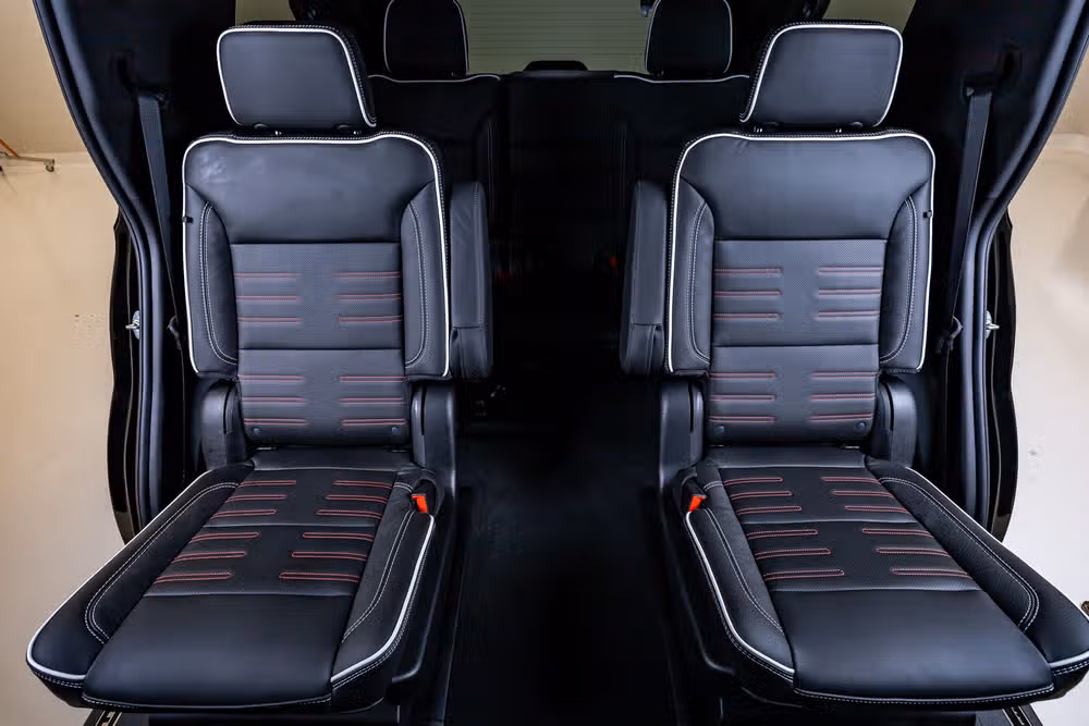 2026 GMC Yukon AT4 Ultimate Image 37