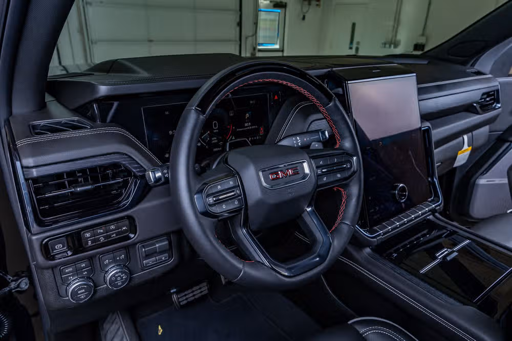 2026 GMC Yukon AT4 Ultimate Image 17