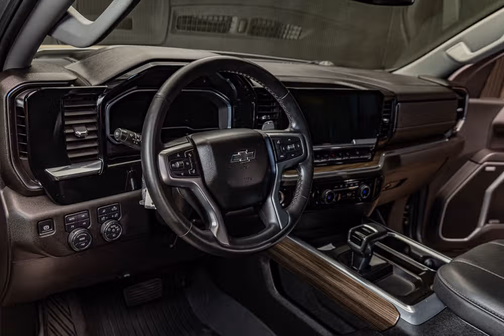 2025 Chevrolet Silverado 1500 RST Crew Cab Image 12