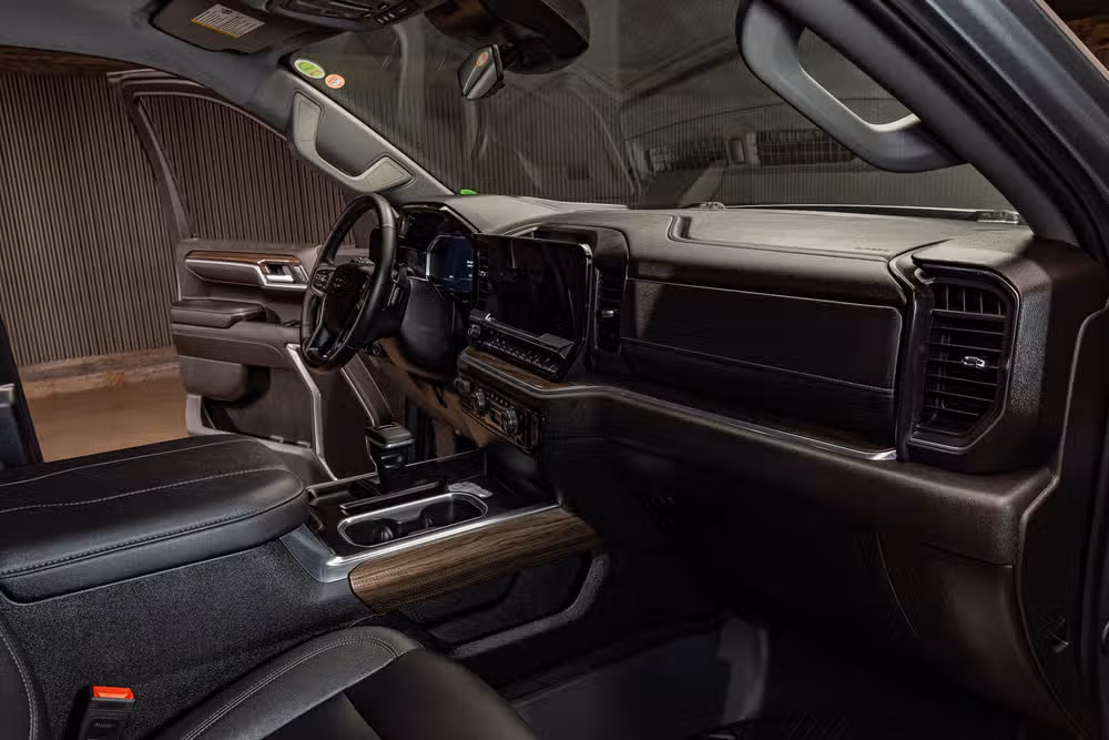 2025 Chevrolet Silverado 1500 RST Crew Cab Image 15