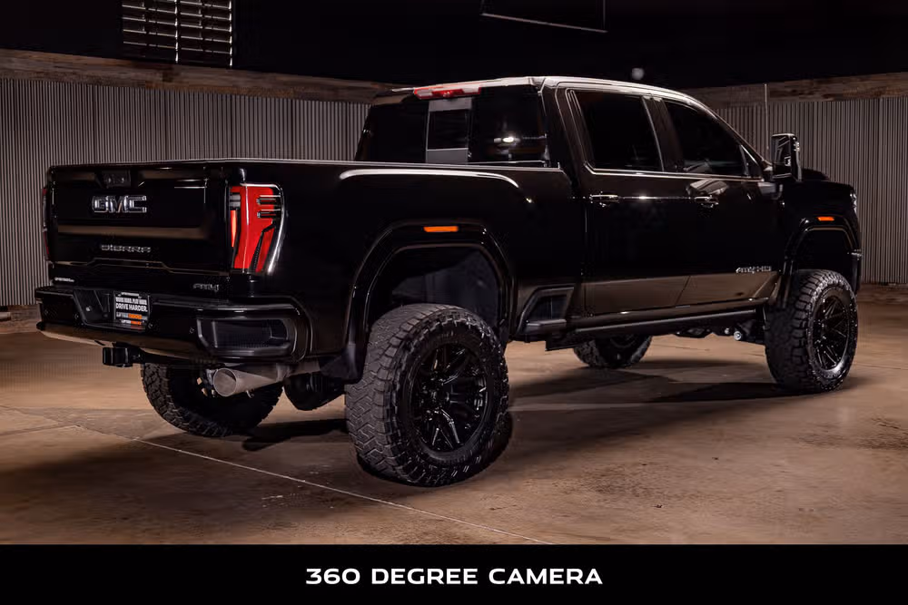 2024 GMC Sierra 2500HD AT4 Crew Cab Image 10