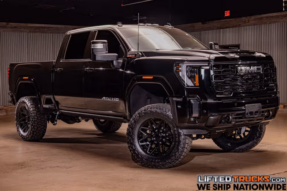 2024 GMC Sierra 2500HD AT4 Crew Cab Image 1