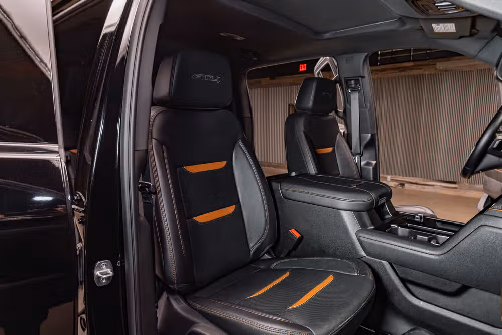 2024 GMC Sierra 2500HD AT4 Crew Cab Image 28