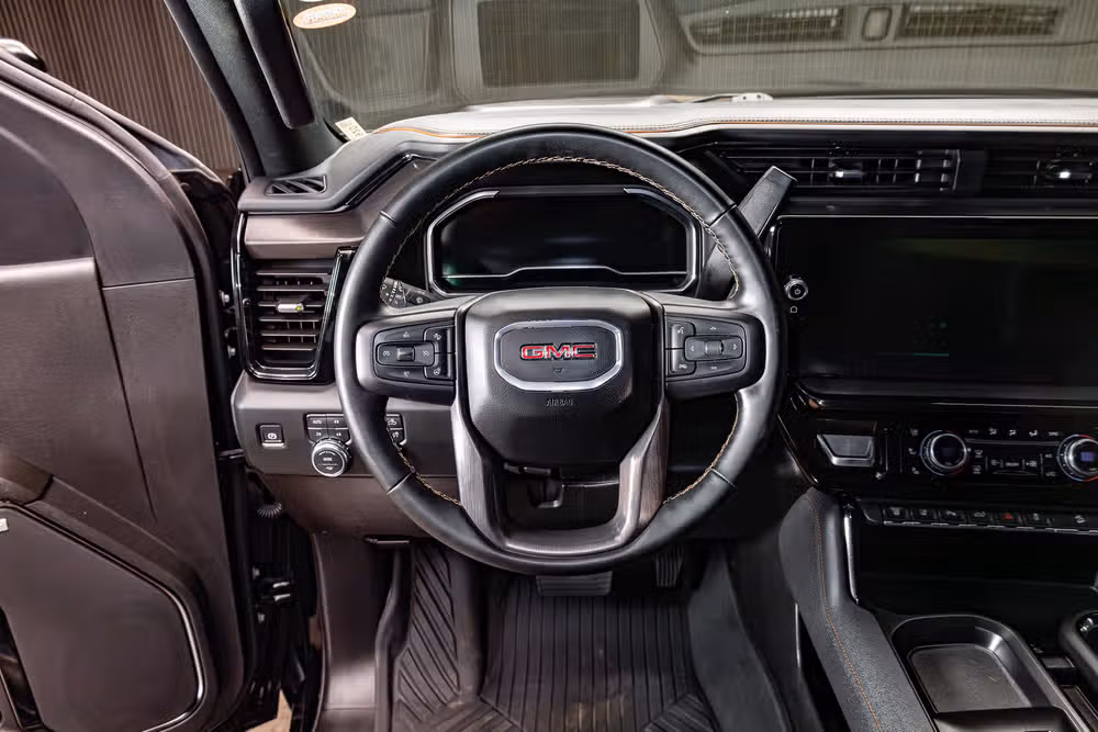 2024 GMC Sierra 2500HD AT4 Crew Cab Image 17