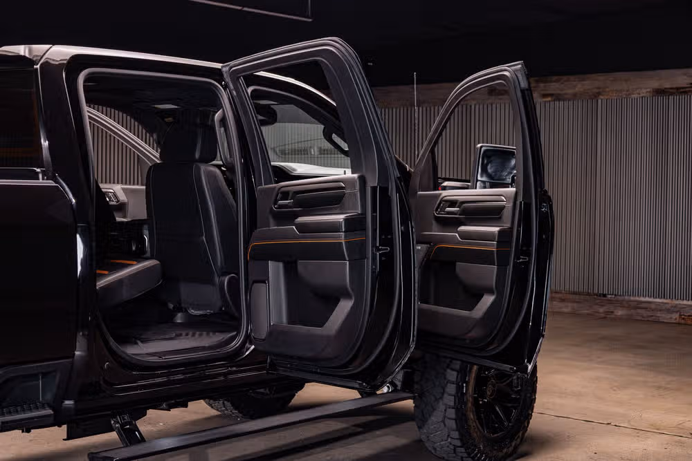 2024 GMC Sierra 2500HD AT4 Crew Cab Image 31