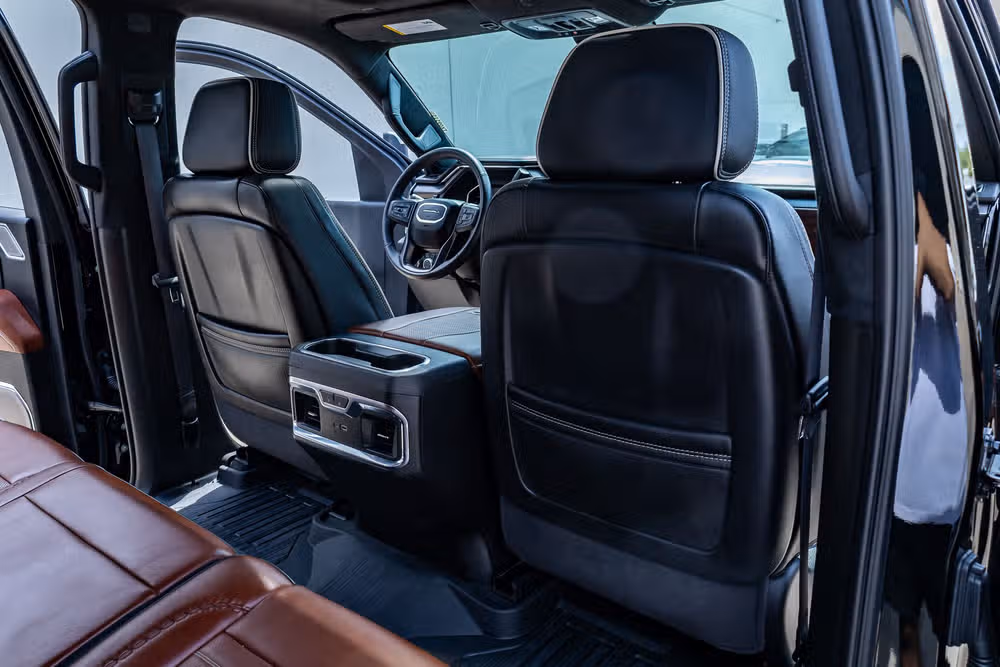 2024 GMC Sierra 3500HD Denali Ultimate Crew Cab Image 33