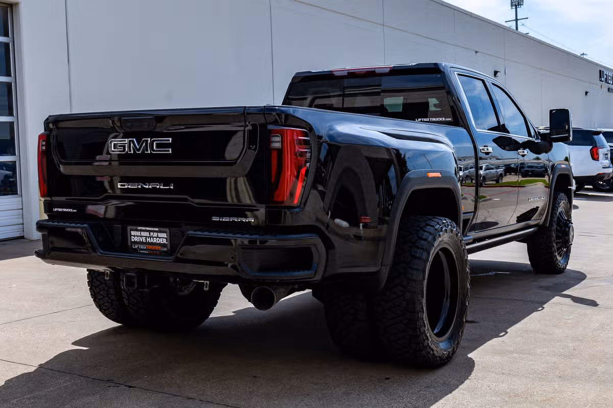 2024 GMC Sierra 3500HD Denali Ultimate Crew Cab