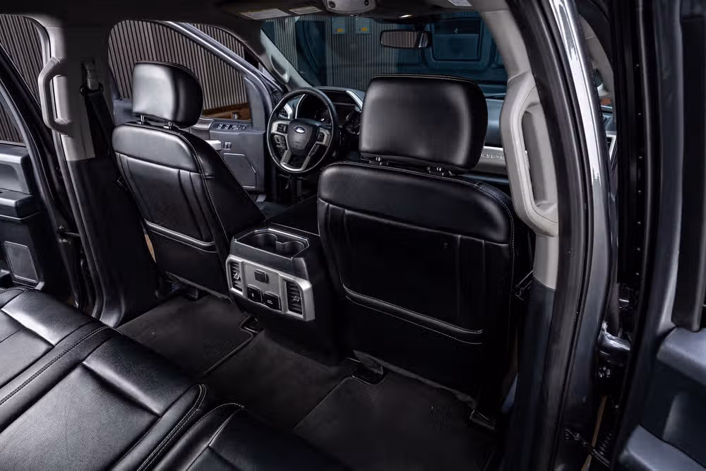 2021 Ford F-250 Super Duty Lariat Crew Cab Image 31