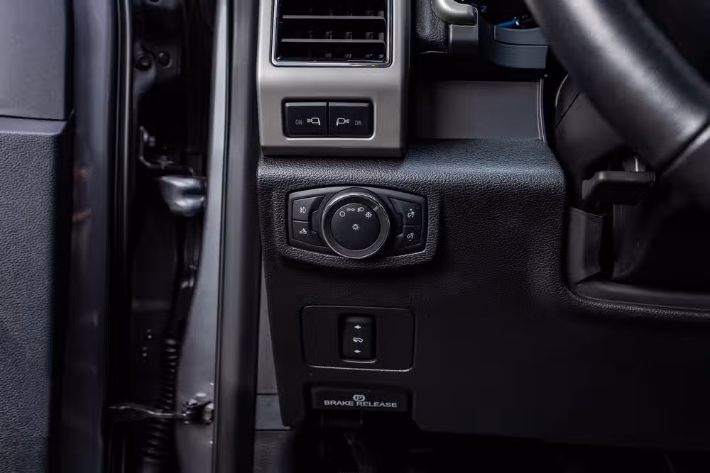 2021 Ford F-250 Super Duty Lariat Crew Cab Image 22