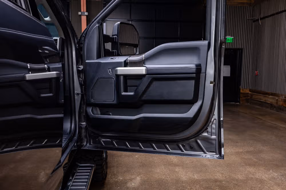 2021 Ford F-250 Super Duty Lariat Crew Cab Image 36