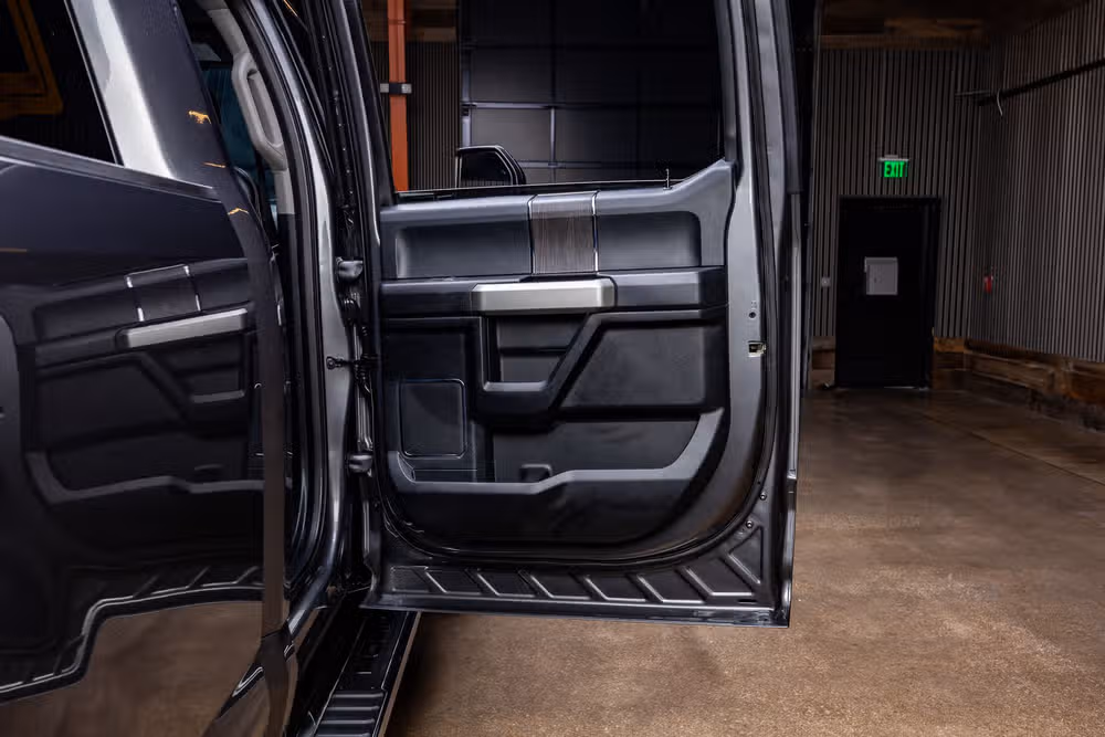 2021 Ford F-250 Super Duty Lariat Crew Cab Image 38