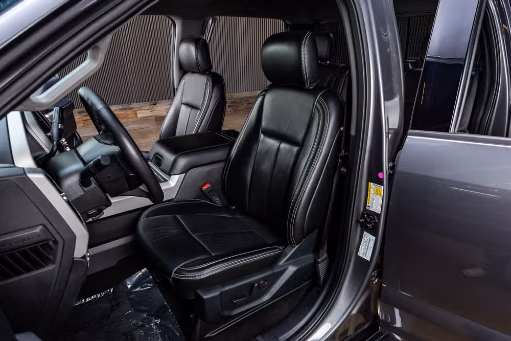 2021 Ford F-250 Super Duty Lariat Crew Cab Image 29