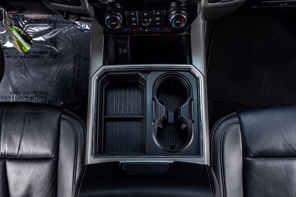 2021 Ford F-250 Super Duty Lariat Crew Cab Image 27
