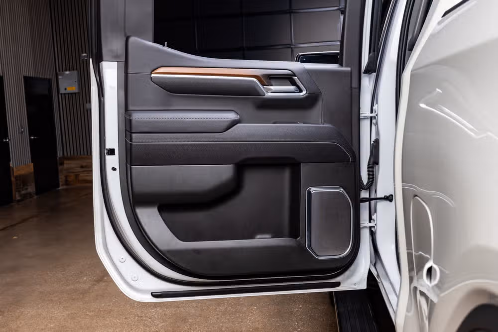 2025 GMC Sierra 1500 Denali Reserve Crew Cab Image 39