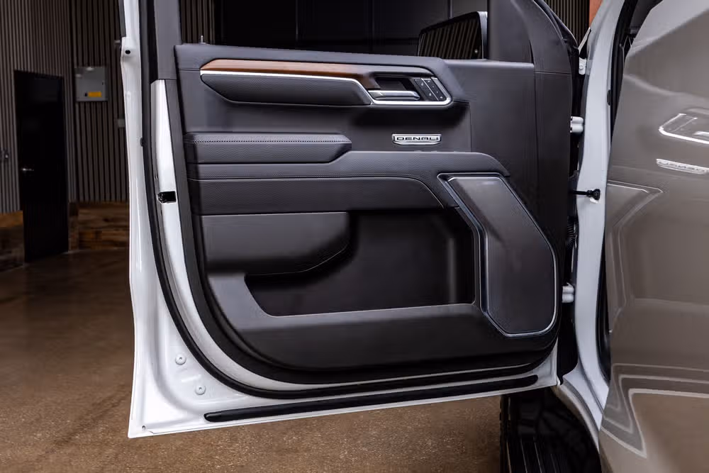 2025 GMC Sierra 1500 Denali Reserve Crew Cab Image 37