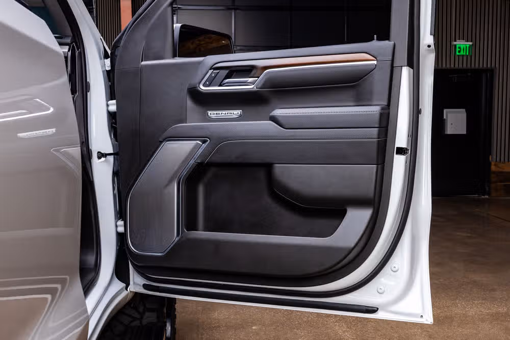 2025 GMC Sierra 1500 Denali Reserve Crew Cab Image 38