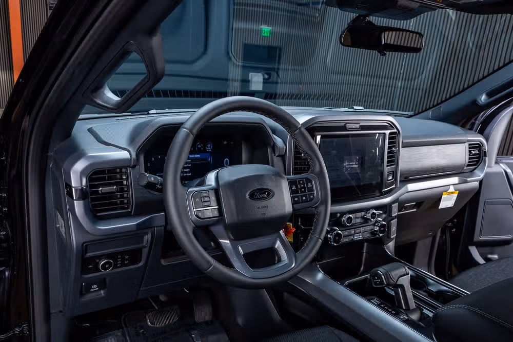 2026 Ford F-150 XLT SuperCrew Image 17