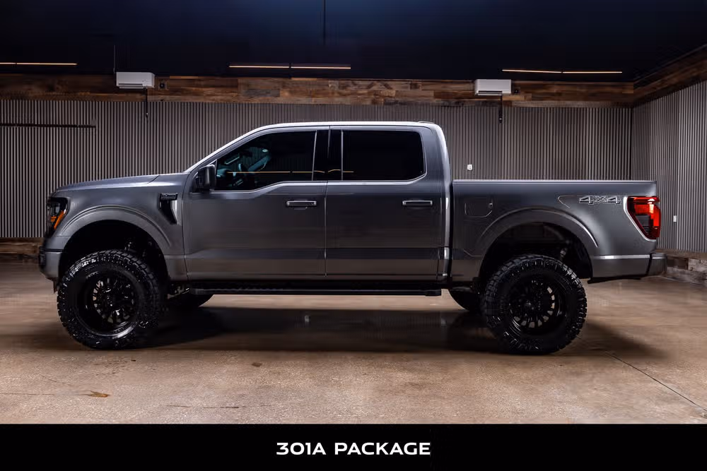 2026 Ford F-150 XLT SuperCrew Image 6