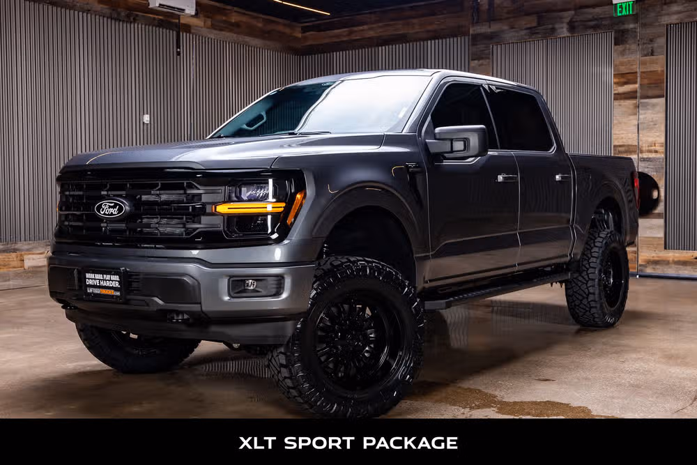 2026 Ford F-150 XLT SuperCrew Image 5
