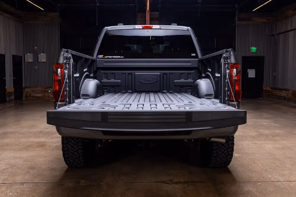 2026 Ford F-150 XLT SuperCrew Image 9