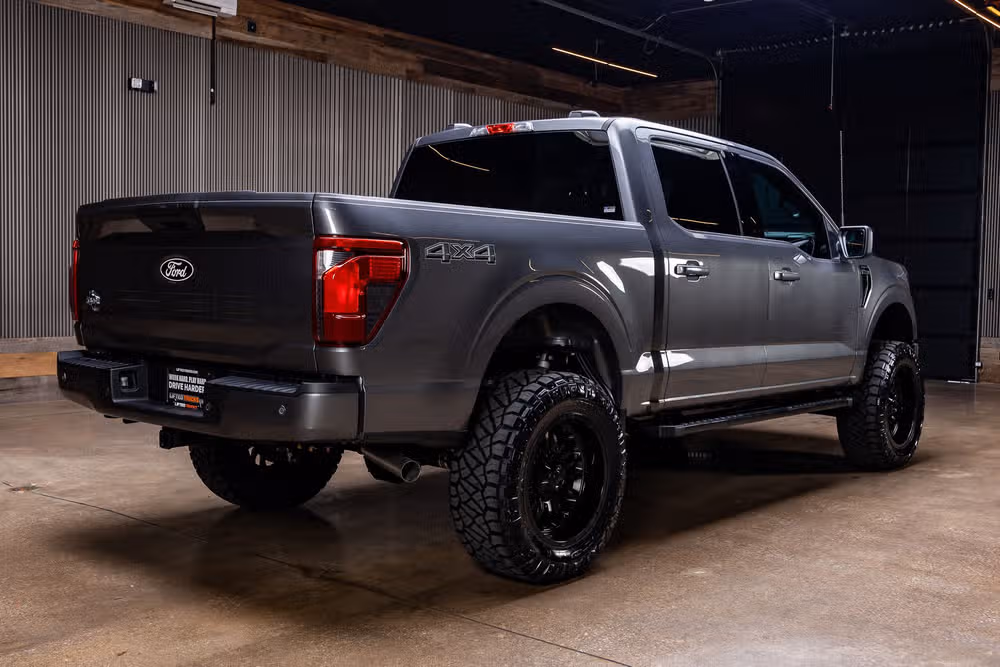 2026 Ford F-150 XLT SuperCrew Image 10